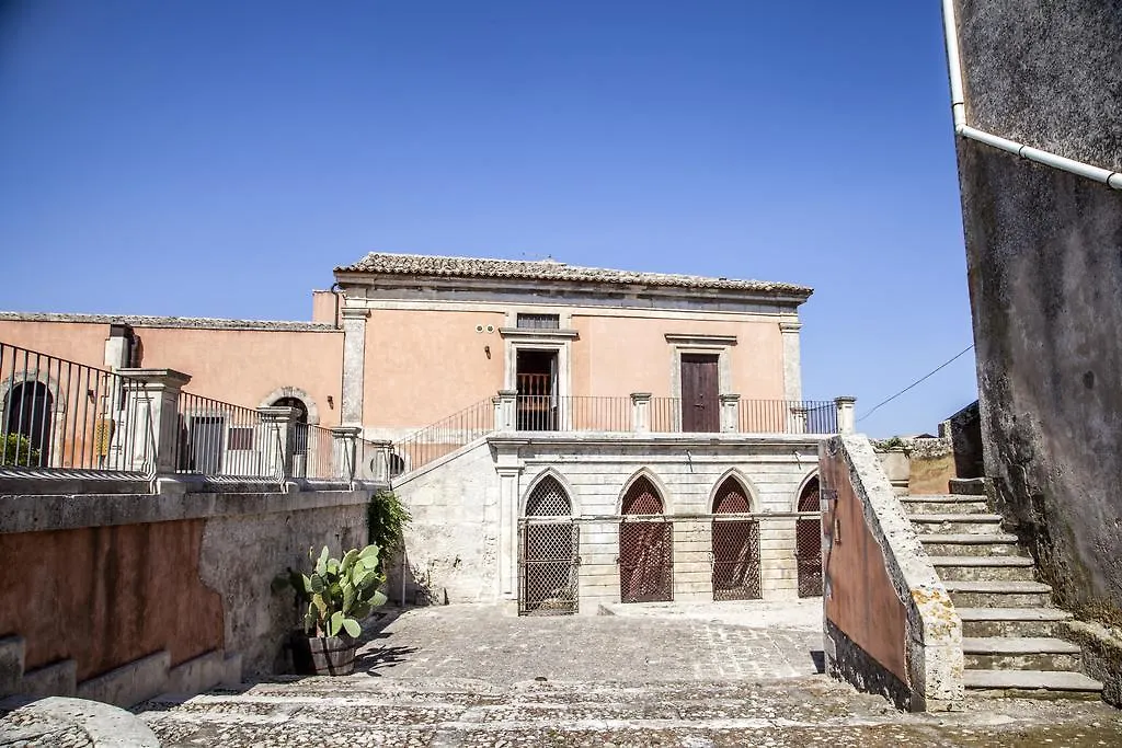Feudo Bauly Hotel Palazzolo Acreide 4*,  Italië